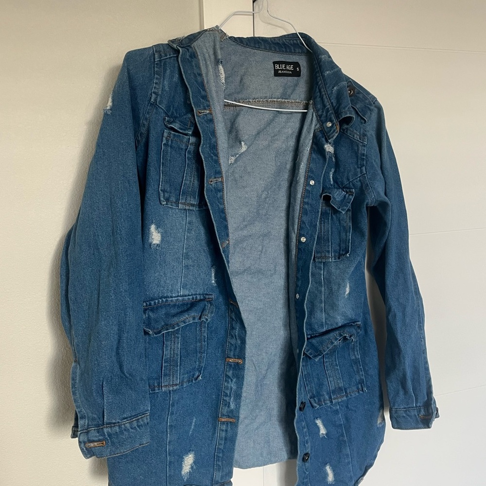 Distressed Denim Jacket - Picture 3 of 4